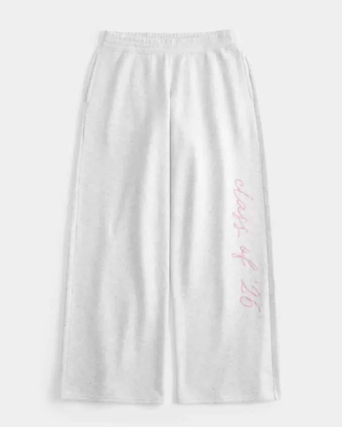 Pantaloni della tuta larghi con grafica Class of ’26 Pantaloni della tuta larghi con grafica Class of ’26