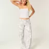 Pantaloni della tuta mimetici a gamba larga con tasca a cuore