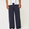 Pantaloni estremamente larghi