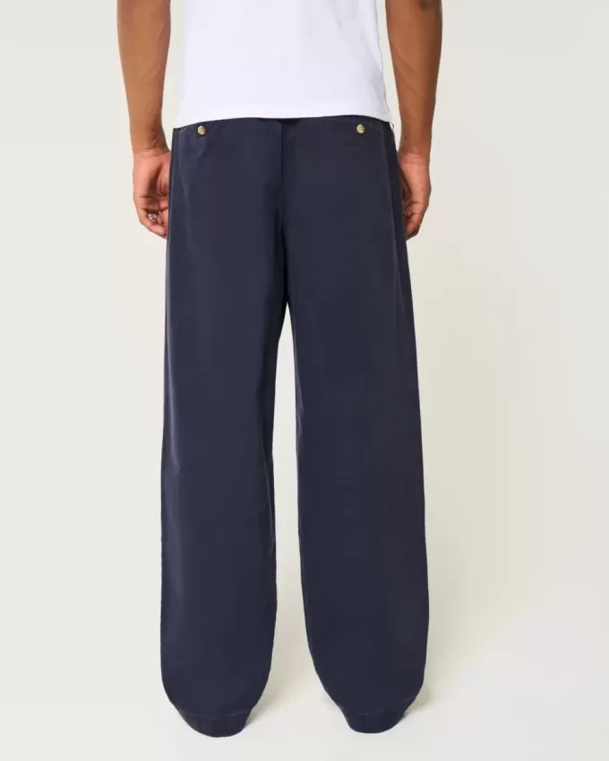Pantaloni estremamente larghi