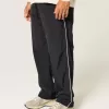 Pantaloni larghi da tuta