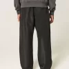 Pantaloni larghi da tuta