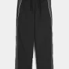 Pantaloni larghi da tuta