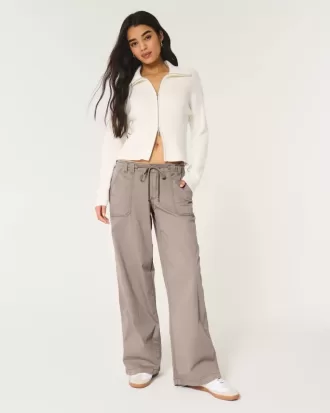 Pantaloni super larghi a vita bassa