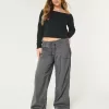 Pantaloni super larghi a vita bassa