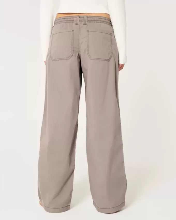 Pantaloni super larghi a vita bassa