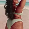 Slip bikini a coste con sgambatura alta e sgambatura alta Slip bikini a coste con sgambatura alta e sgambatura alta