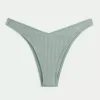 Slip bikini a coste con sgambatura alta e sgambatura alta Slip bikini a coste con sgambatura alta e sgambatura alta