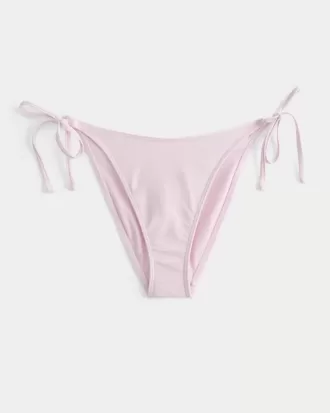 Slip bikini a vita bassa e sfacciato