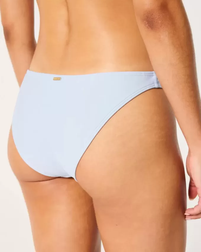 Slip bikini a vita bassa ricamato Slip bikini a vita bassa ricamato