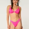 Slip bikini Cheekiest a vita alta con sgambatura a coste e vita a V Slip bikini Cheekiest a vita alta con sgambatura a coste e vita a V