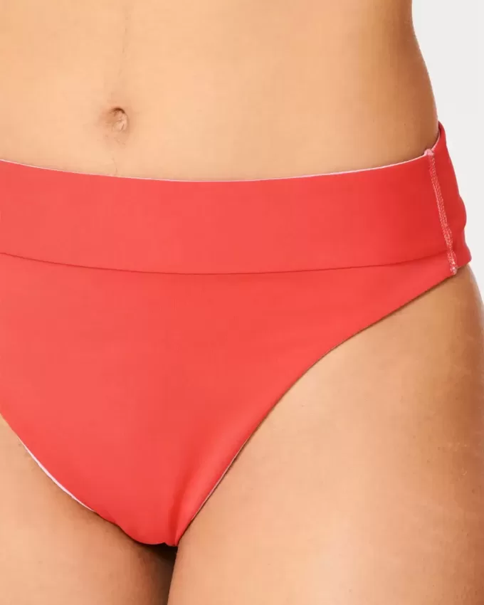 Slip bikini reversibile a vita alta e sgambata Gilly Hicks