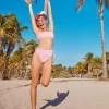 Slip bikini reversibile a vita alta e sgambata Gilly Hicks