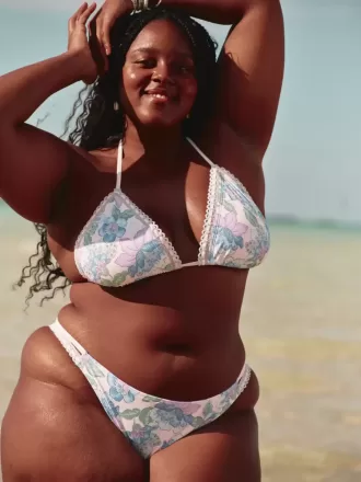 Slip bikini sgambato stile uncinetto misto