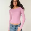Top a maniche lunghe con scollo a V