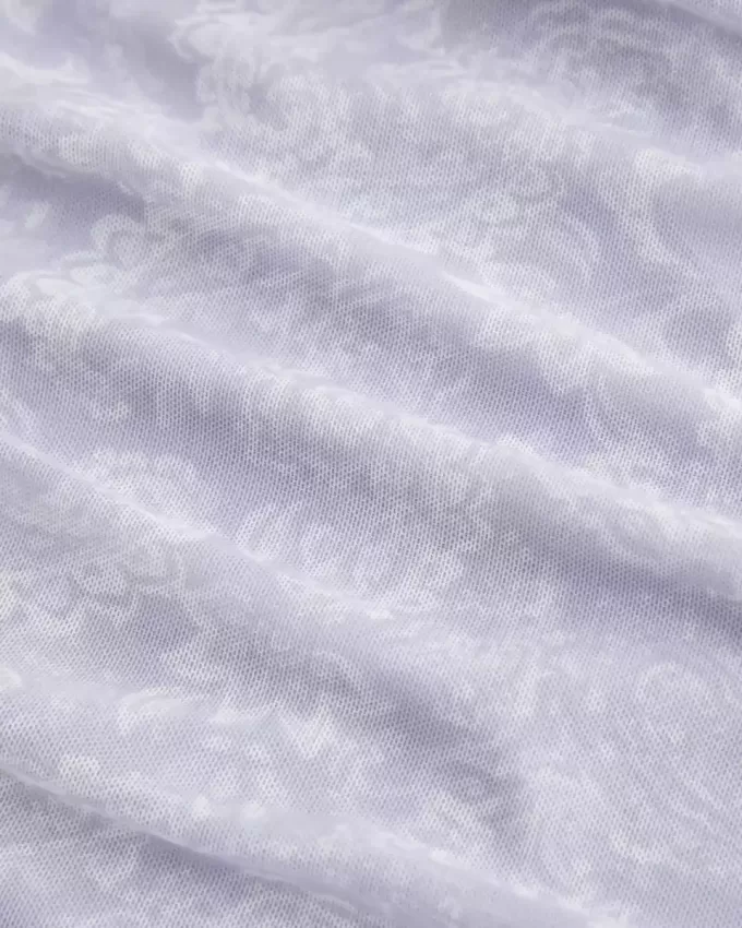 Top a spalle scoperte con scollo a V e scollo a V in rete