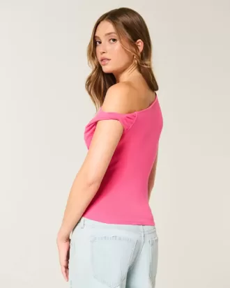 Top asimmetrico con spalle scoperte