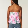 Top babydoll con scollo all’americana a strati Top babydoll con scollo all’americana a strati