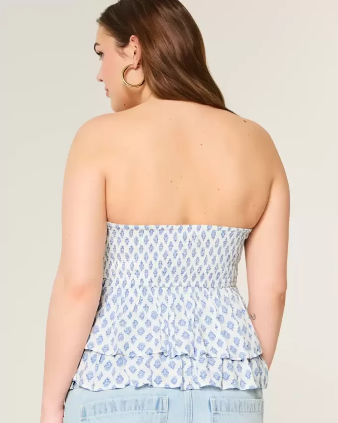 Top babydoll con scollo all’americana a strati