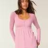 Top babydoll Henley con laccetti