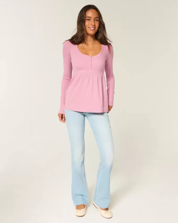 Top babydoll Henley con laccetti