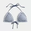 Top bikini a triangolo con bordo all’uncinetto