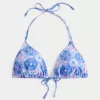 Top bikini a triangolo con scollo all’americana per le vacanze di primavera
