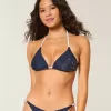 Top bikini a triangolo con scollo all’americana per le vacanze di primavera