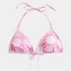 Top bikini a triangolo con scollo all’americana per le vacanze di primavera