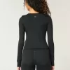 Top con scollo a cuore arricciato Active Recharge di Gilly Hicks