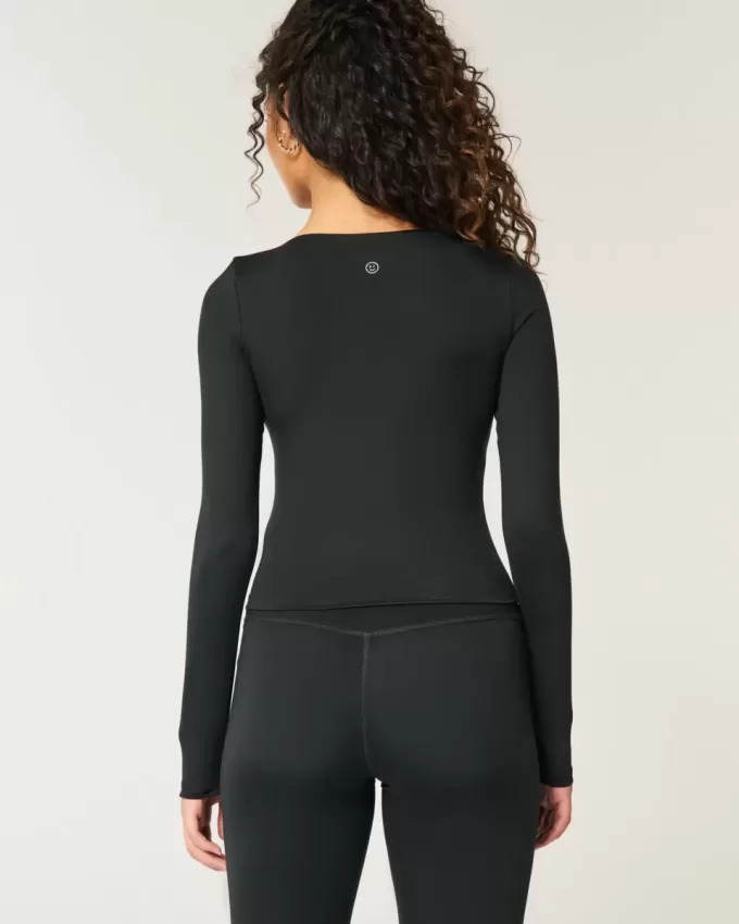 Top con scollo a cuore arricciato Active Recharge di Gilly Hicks