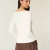Top con scollo a V e grafica SoHo con borchie Top con scollo a V e grafica SoHo con borchie
